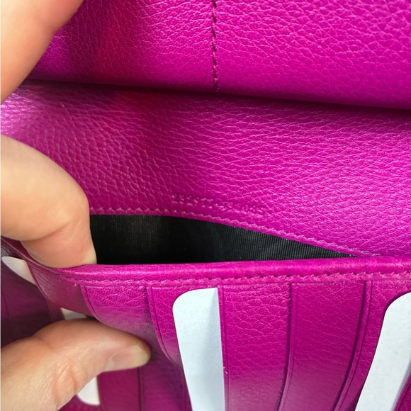 Gucci Dark Pink Fuchsia Pebbled Leather Large Organizer Wallet - NWOT Authentic - Picture 10 of 14